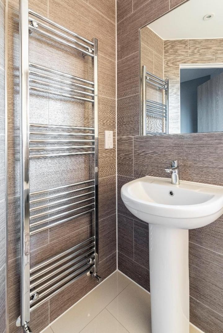Luxury House 4 Ensuite Bedrooms, Free Parking ,Wifi Oxford Exteriér fotografie