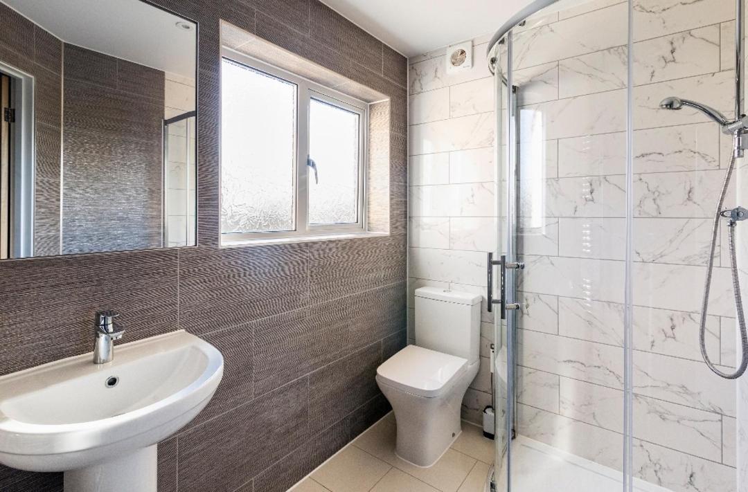Luxury House 4 Ensuite Bedrooms, Free Parking ,Wifi Oxford Exteriér fotografie