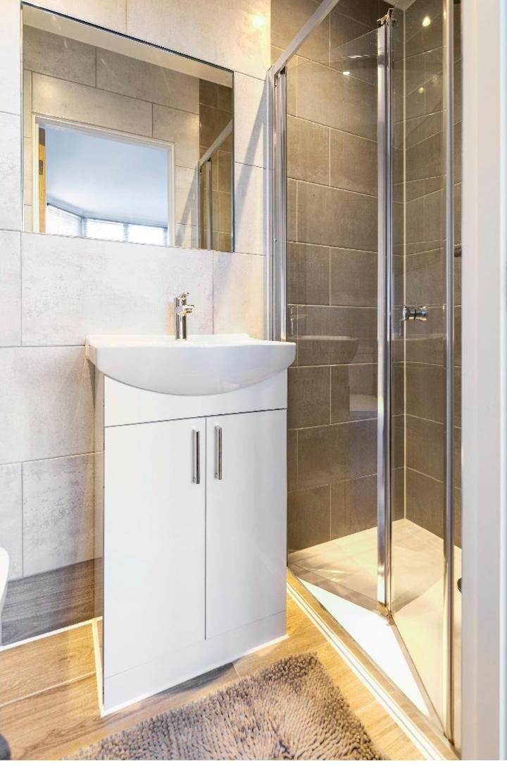 Luxury House 4 Ensuite Bedrooms, Free Parking ,Wifi Oxford Exteriér fotografie